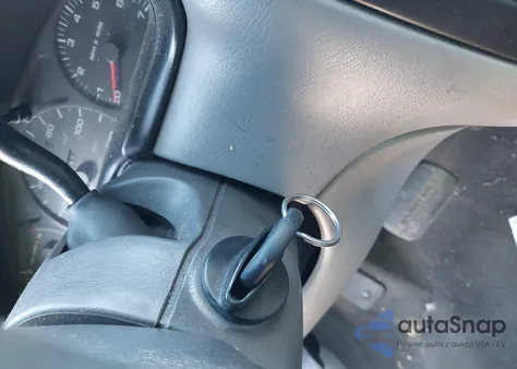 2001 Ford Taurus Se z USA, uszkodzony, nr VIN 1FAFP53U01G193931